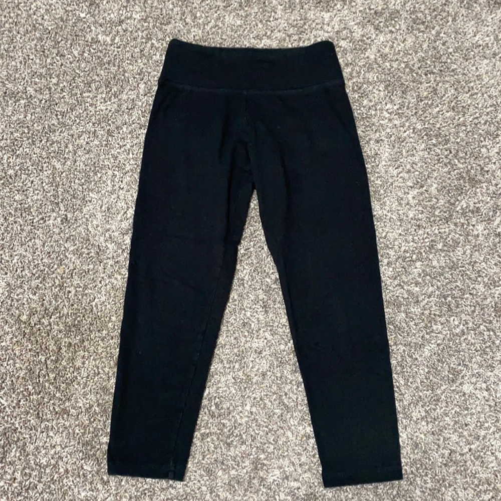 VS Sport capri leggings